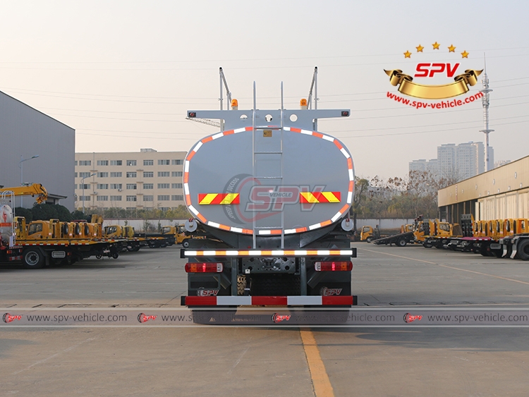 SPV-Vehicle - 22,000 Litres Fuel Tank Truck Sinotruk - Rear Side View
